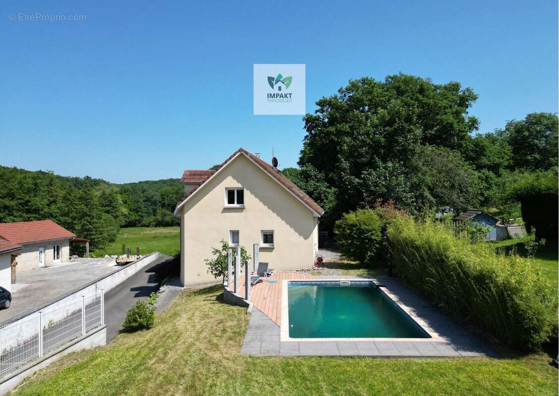 Maison à FRAHIER-ET-CHATEBIER