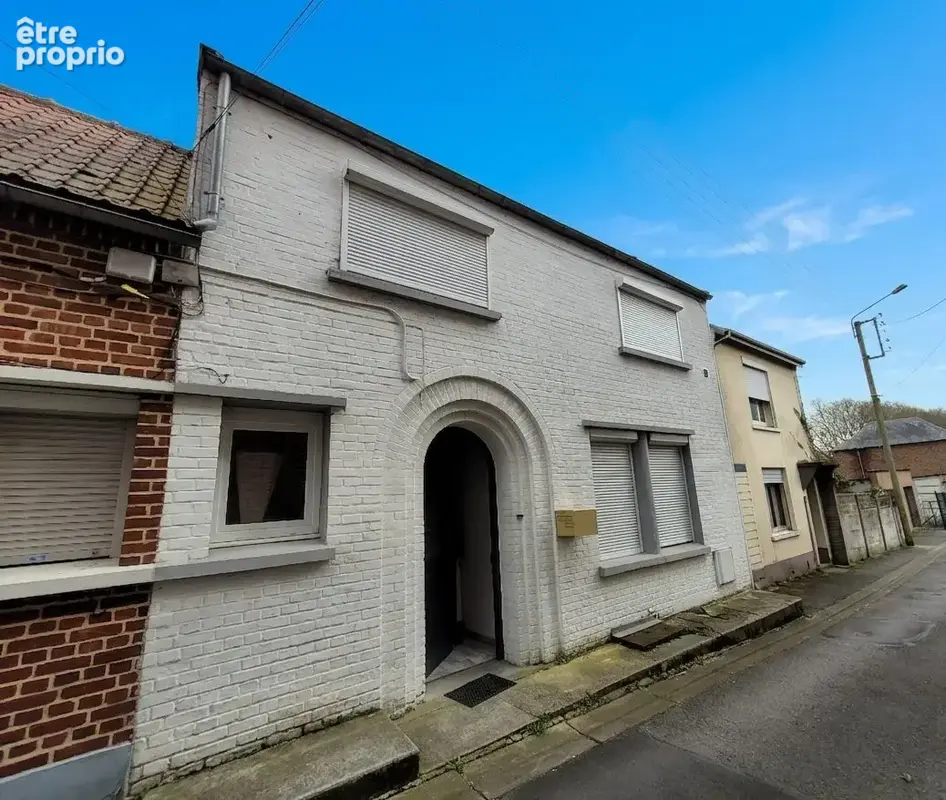 Maison à AVESNES-SUR-HELPE
