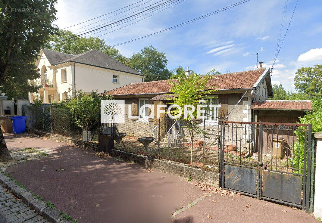 Maison à LE RAINCY