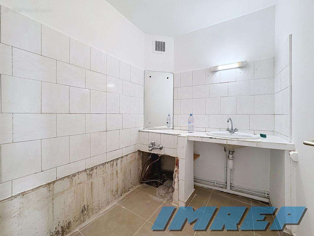 Appartement à MARSEILLE-5E