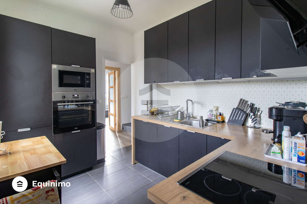 Maison à SAINT-MAUR-DES-FOSSES