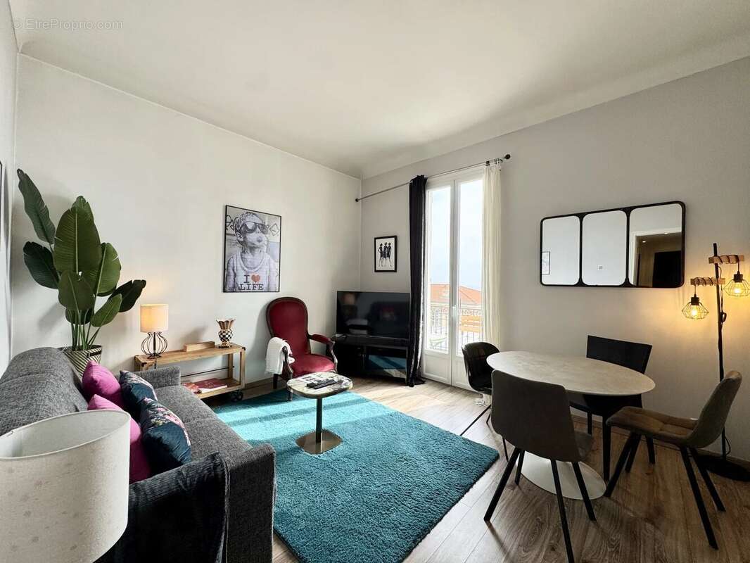 Appartement à BEAUSOLEIL