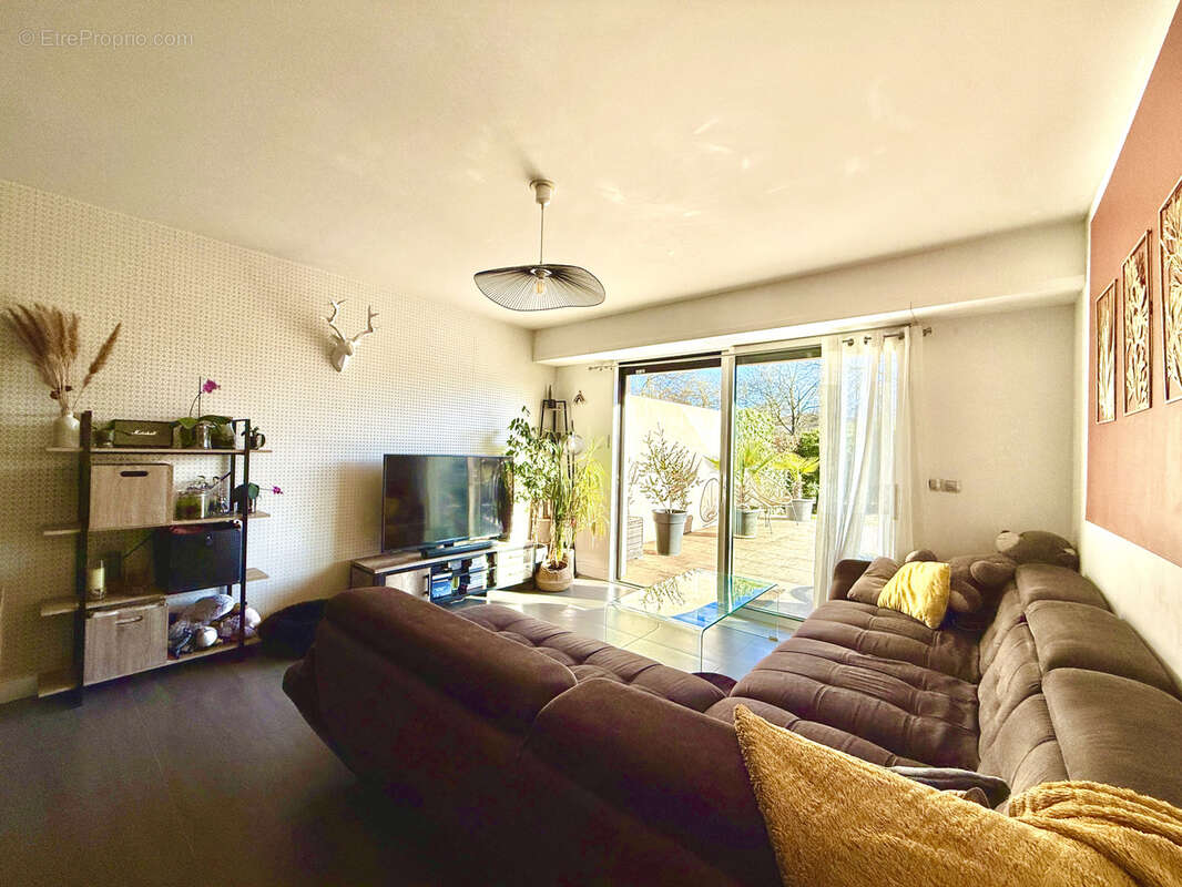 Appartement à LATTES