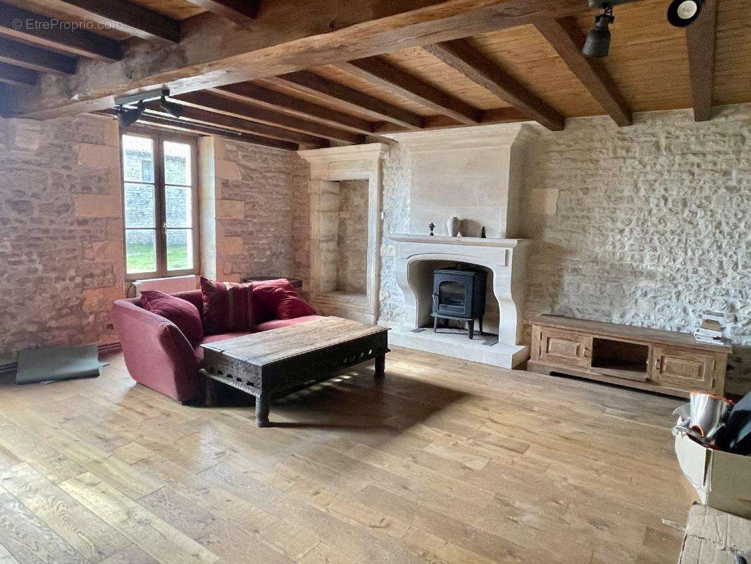 Maison à AUTHON-EBEON