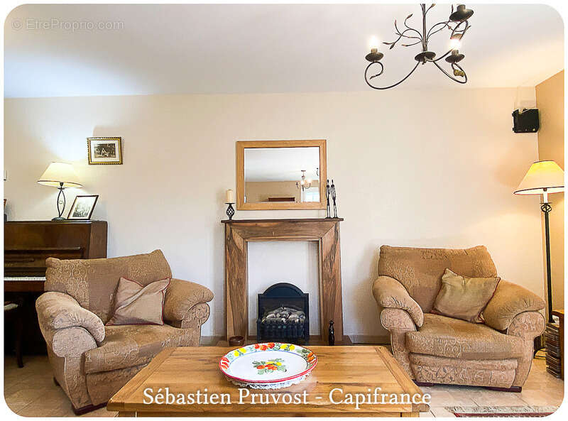 Maison à SAINT-PARDOUX-LA-RIVIERE