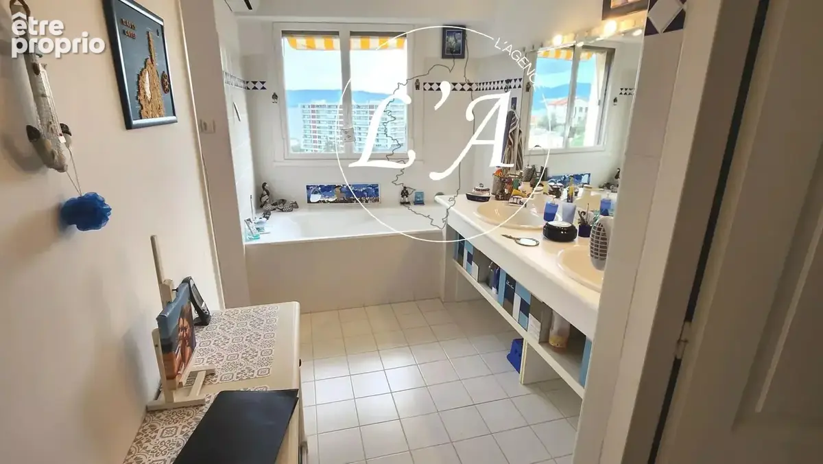 Duplex de standing en dernier étage – Triangle d’Or Ajaccio – Vue mer, terrasses, suite parentale - photo 26