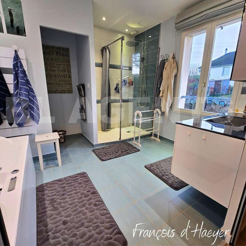 Copie de Sous OOFRE St Nico (600 x 600 px) (1500 x 1000 px) (1500 x 1125 px_20251224_081027_0000 - Maison à BELLENGREVILLE