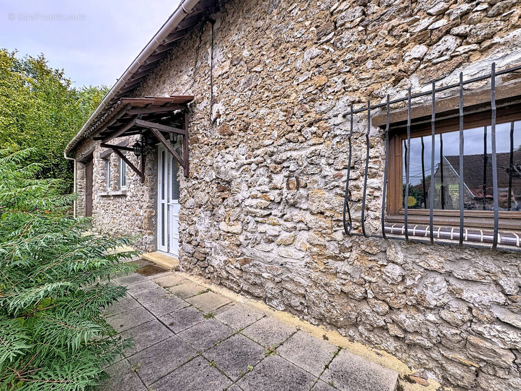 Maison à MONTMIRAIL