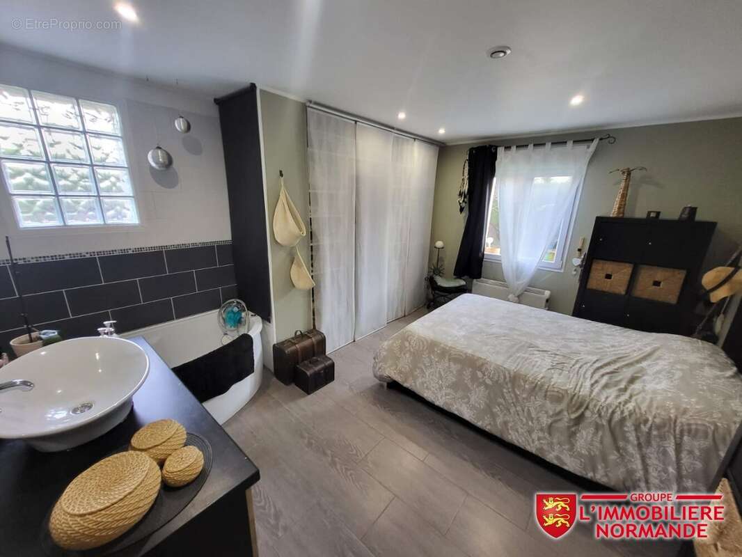 Maison à BONNIERES-SUR-SEINE