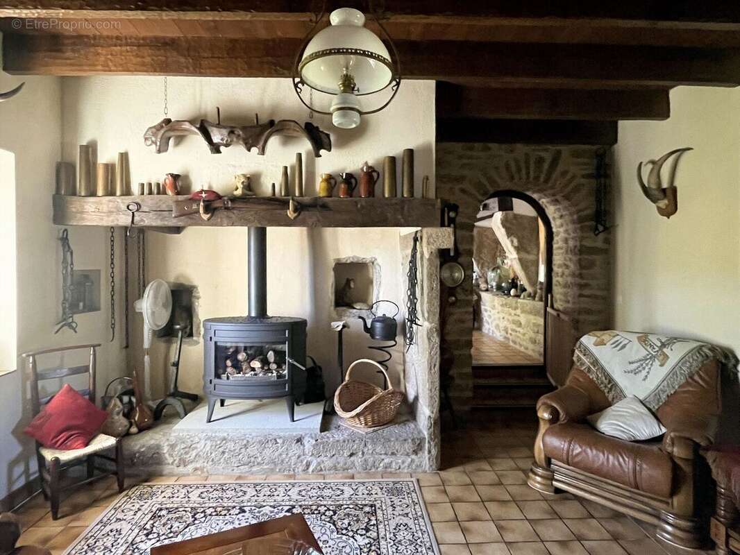Salon - Maison à CAJARC