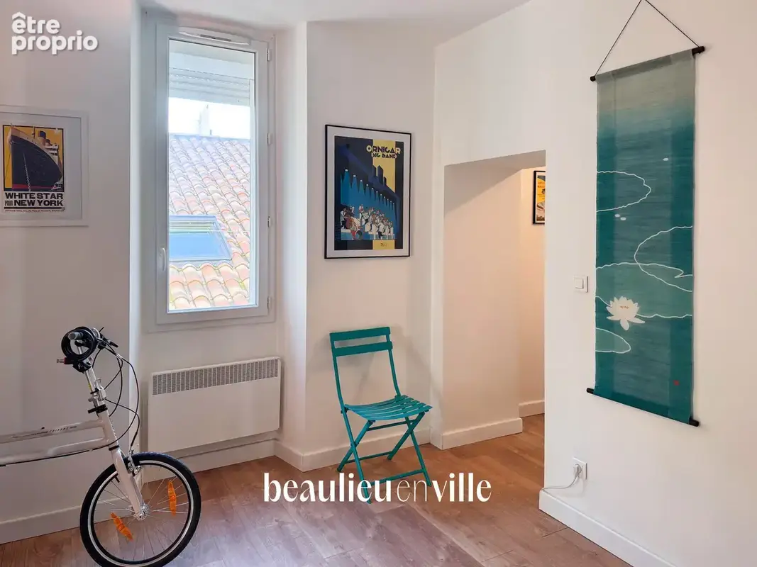 Charmant t2 - coeur de ville - 40m2 - proche port et plages - parfait etat - 179 000€ - photo 2