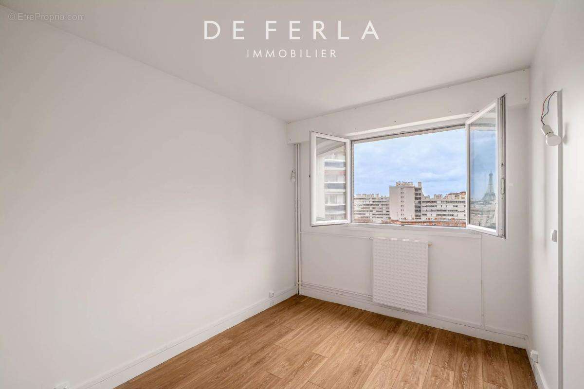 Appartement à PARIS-15E