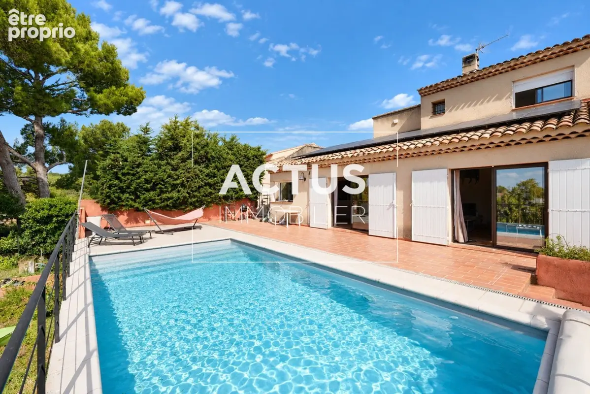 Maison 7 pièces 149 m² à vendre à Salon-De-Provence (13300) - photo 2