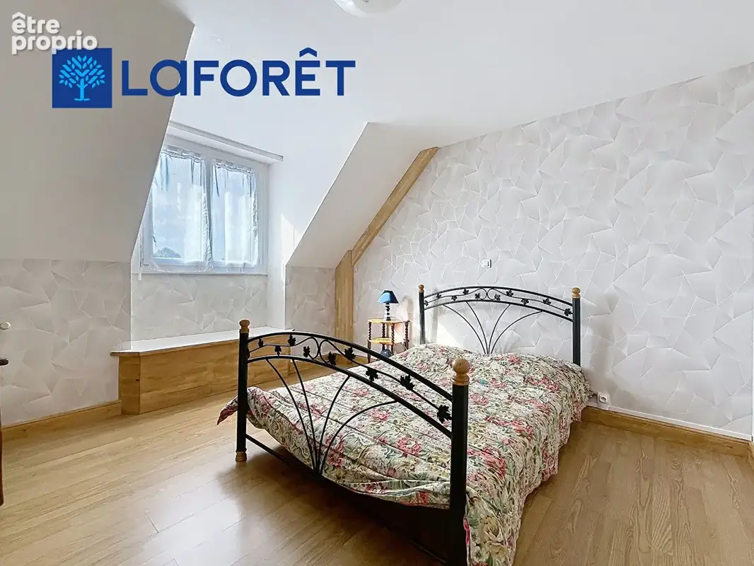 A vendre ! Maison Guern 6 pièce(s) 142m² - photo 10