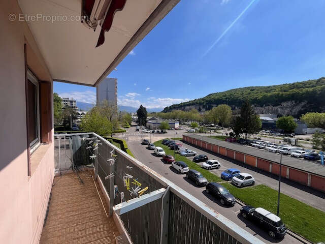 Appartement à FONTAINE