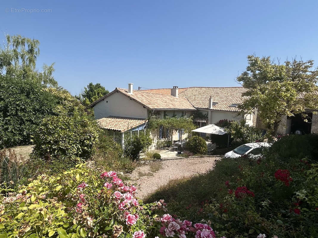 Maison à VANXAINS