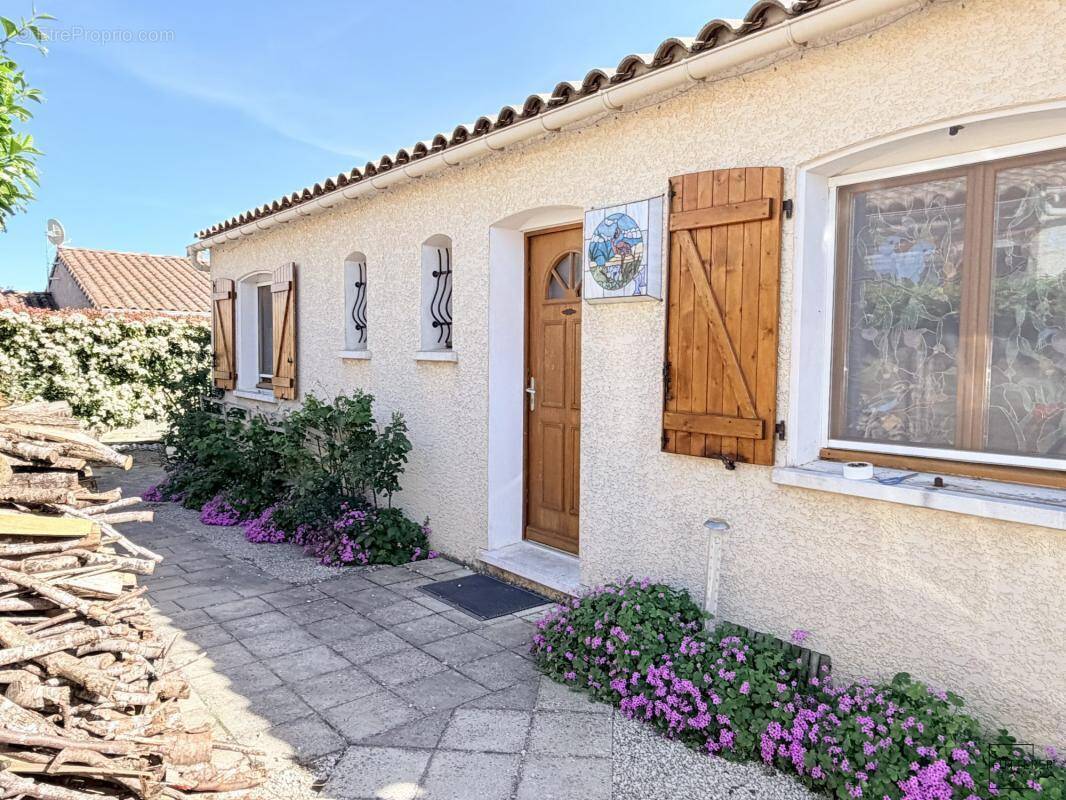 Maison à MAILHAC