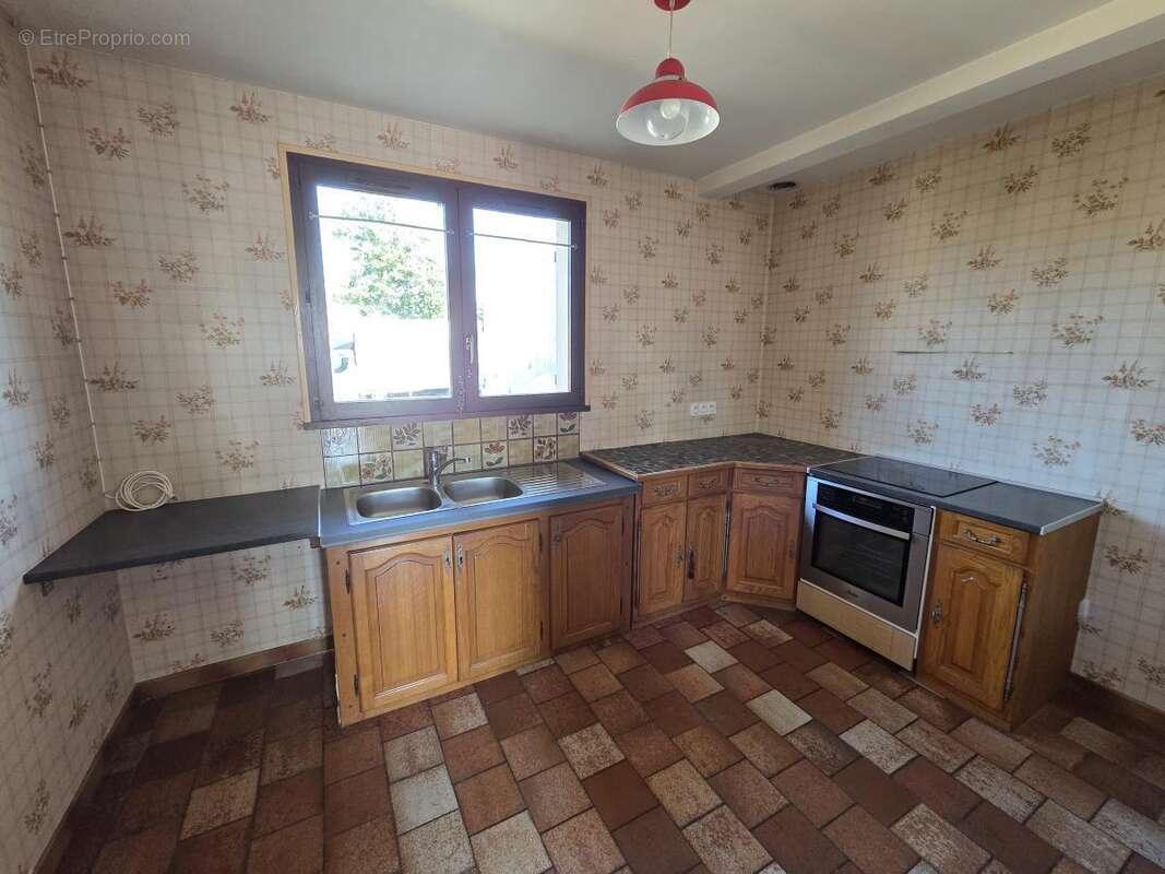 Maison 98 m² à Senonches  - photo 3