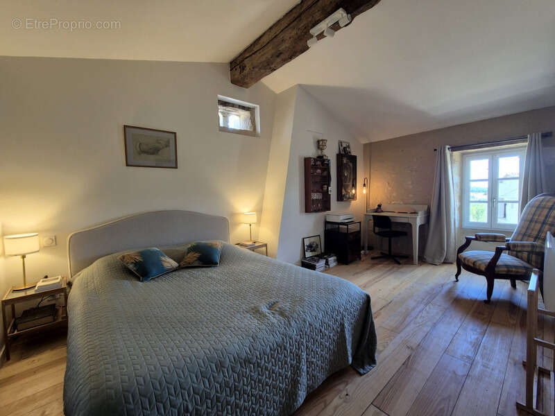Authentique maison en pierre rénovée – 157 m² – Charme, confort et campagne gersoise - photo 10