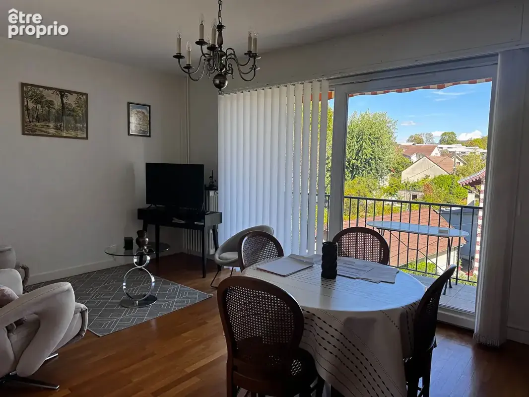 Appartement 3 pièces 75 m² à vendre à Lons-Le-Saunier (39000) - photo 3