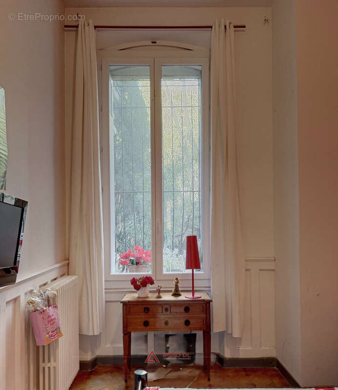 Appartement à MARSEILLE-1E