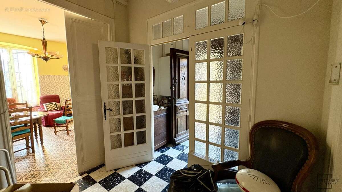 Luc-sur-Orbieu : Maison de caractère avec annexe et remise viti - photo 3