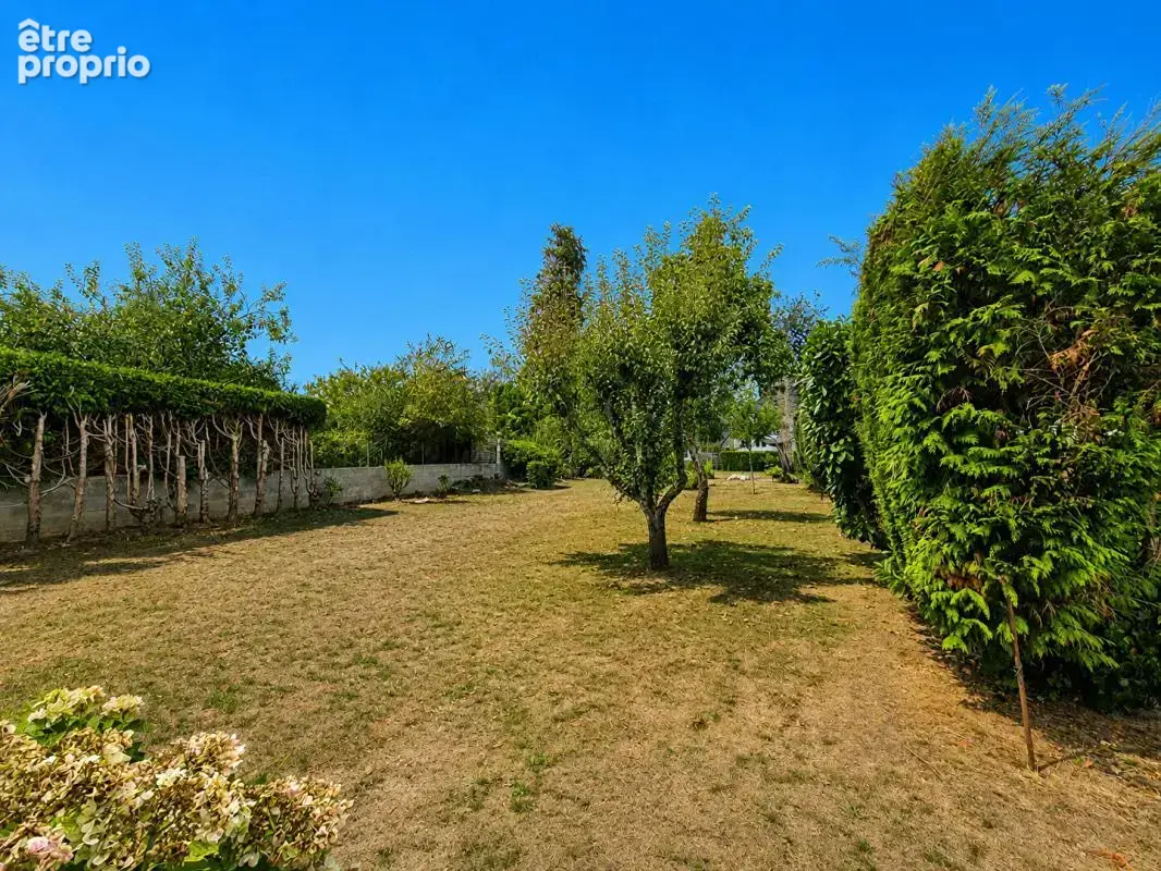 Terrain constructible 497 m² - avec garage - centre à 350 m - photo 2