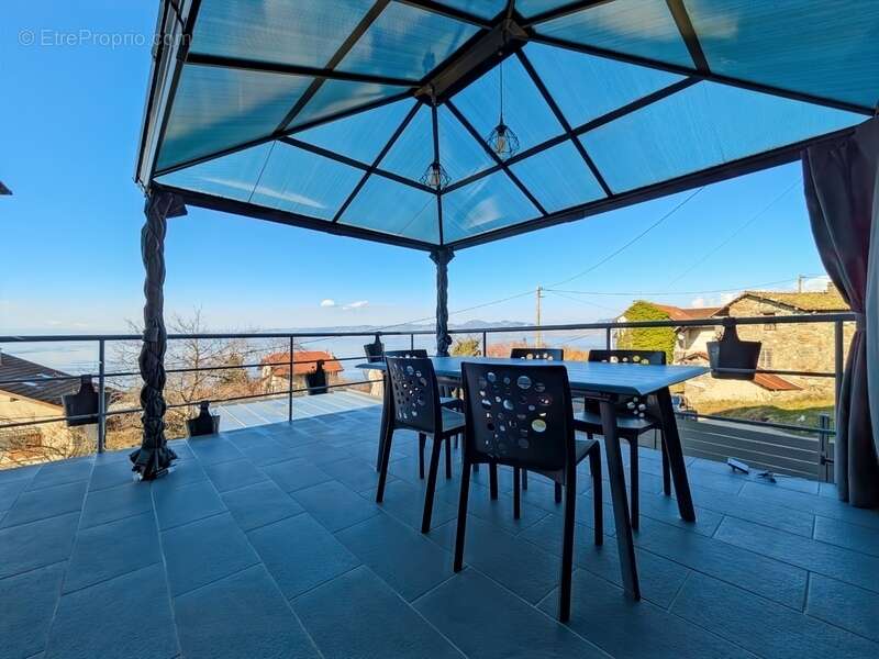 Dpt Haute Savoie (74), à vendre LUGRIN - Charmante maison de village avec vue panoramique sur le Léman - photo 2