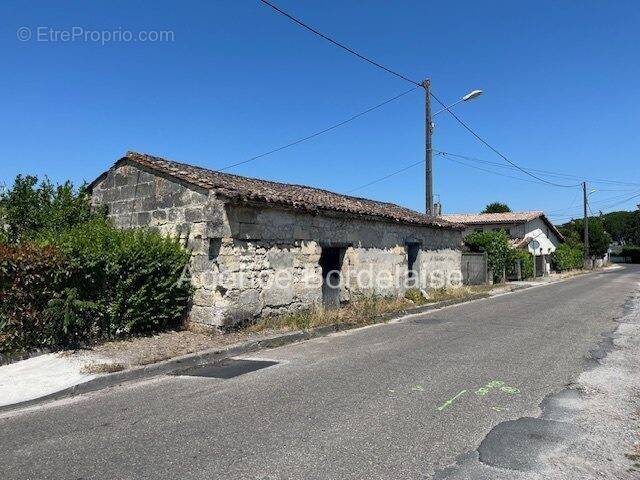 Appartement 95 m² à Cantenac  - photo 1