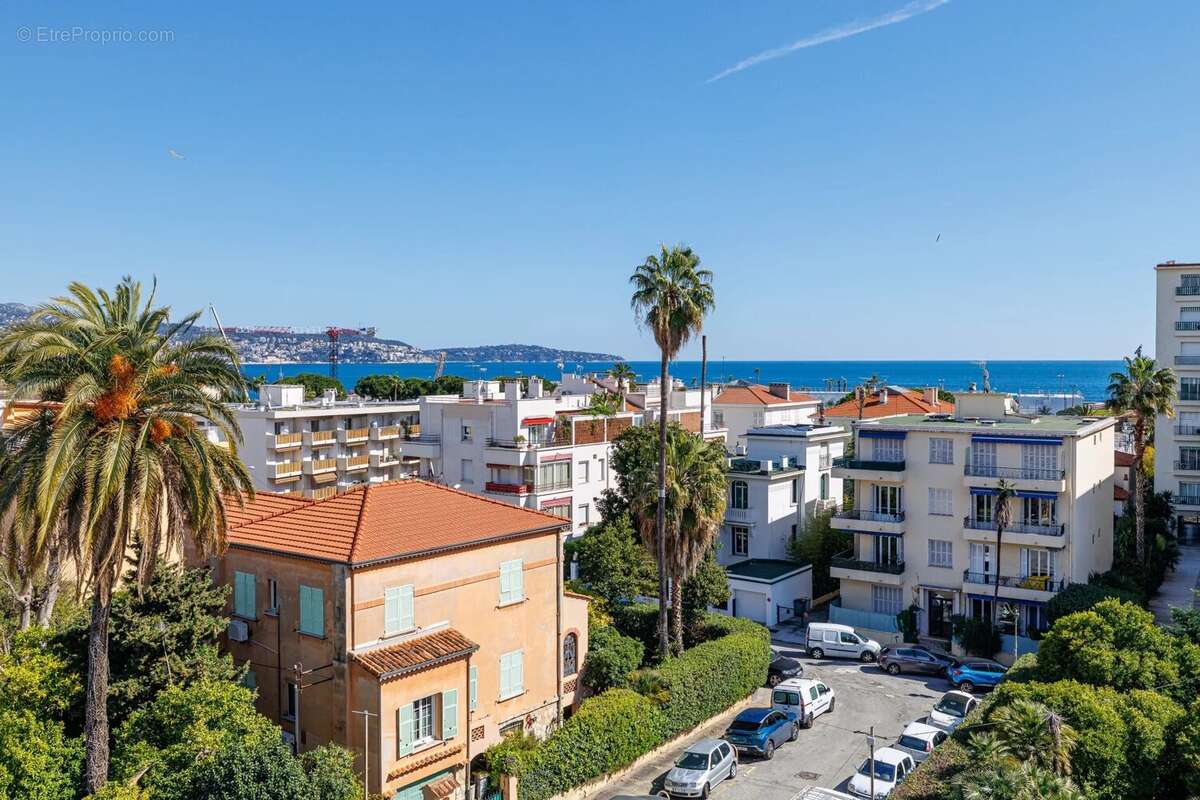 F5 nice - vue mer panoramique - toit terrasse - parc ferber - dernier étage - photo 2