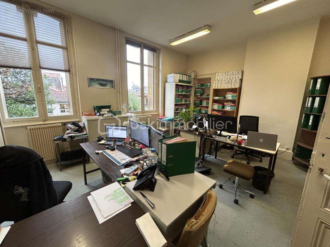 Ensemble immobilier - bureau ou habitation - parking - annexe - photo 4