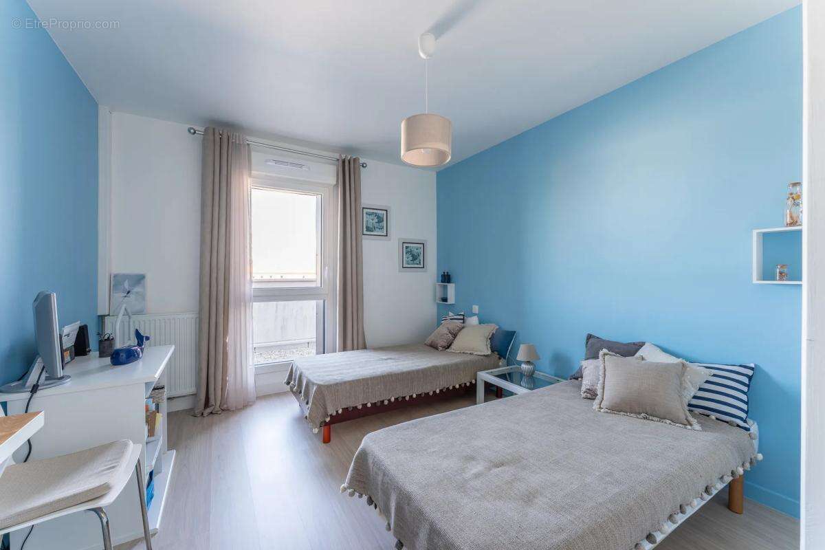 Appartement à PAREMPUYRE