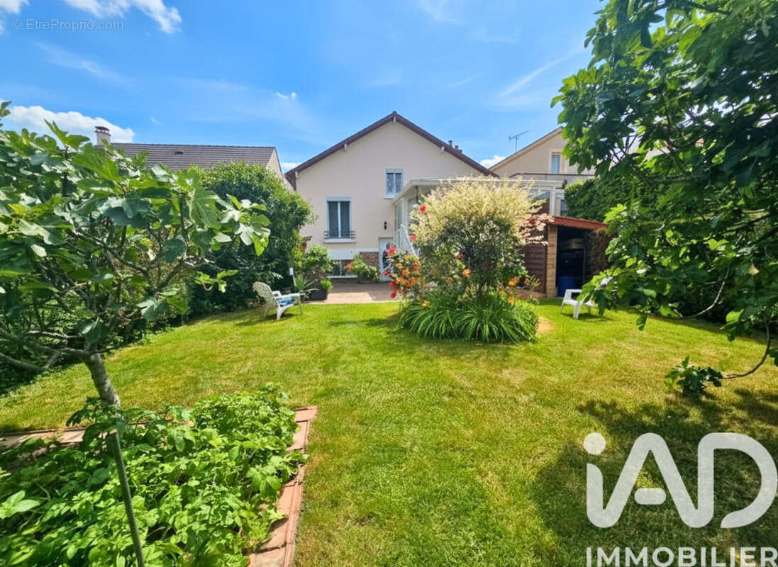 Photo 2 - Maison à SAINTE-GENEVIEVE-DES-BOIS