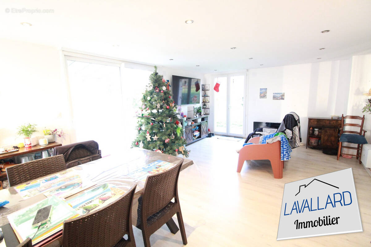 Maison à BEAUQUESNE