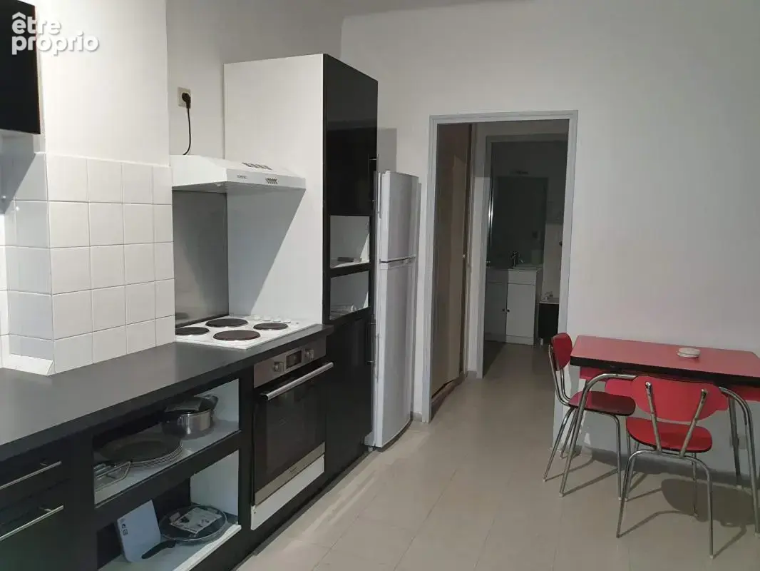 Appartement T2 Lumineux - M°Chartreux, Parfait pour Investisseurs ou pied à terre ! - photo 3