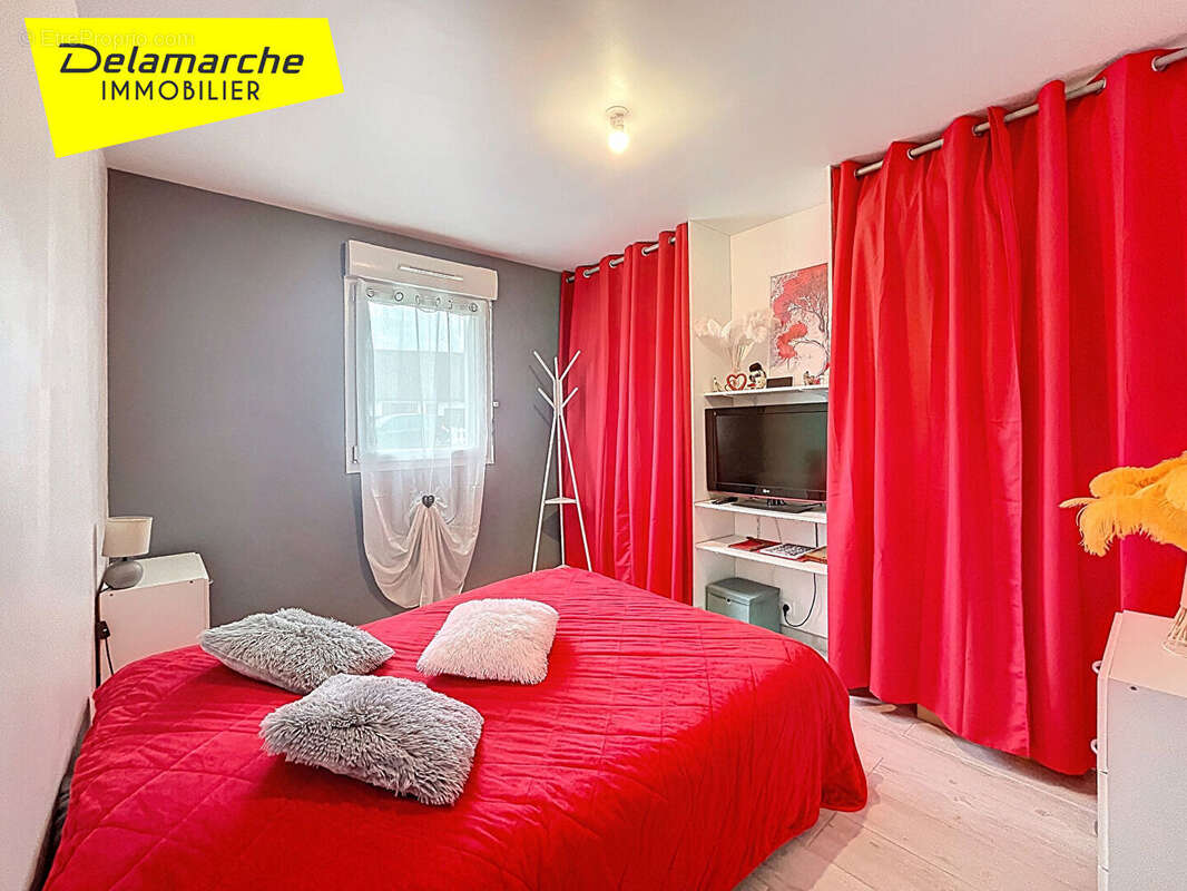 Maison à NOTRE-DAME-DE-CENILLY