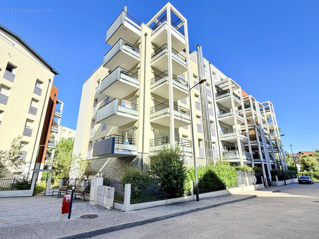 EXCLUSIVITE St Julien-en-Genevois Appartement T3 en étage dans résidence de 2016... - photo 20