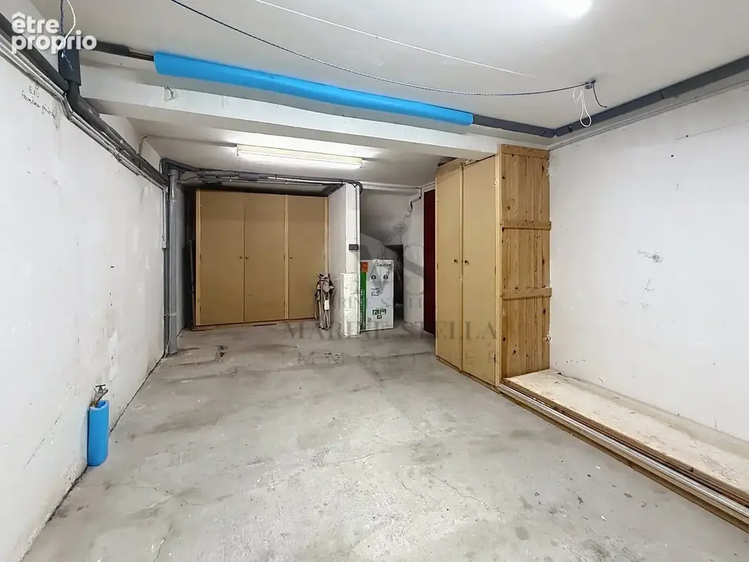 Appartement au premier étage avec Garage et Terrasse ! - photo 2
