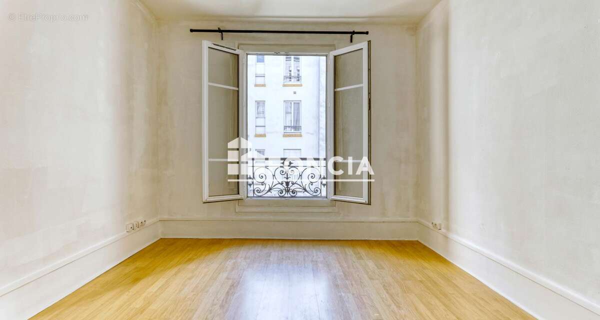 Appartement à PARIS-7E
