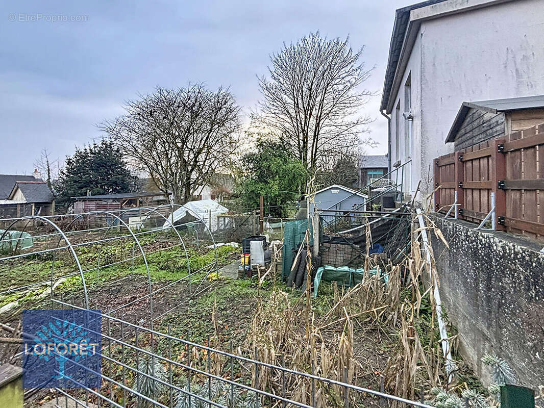Maison à ANTRAIN