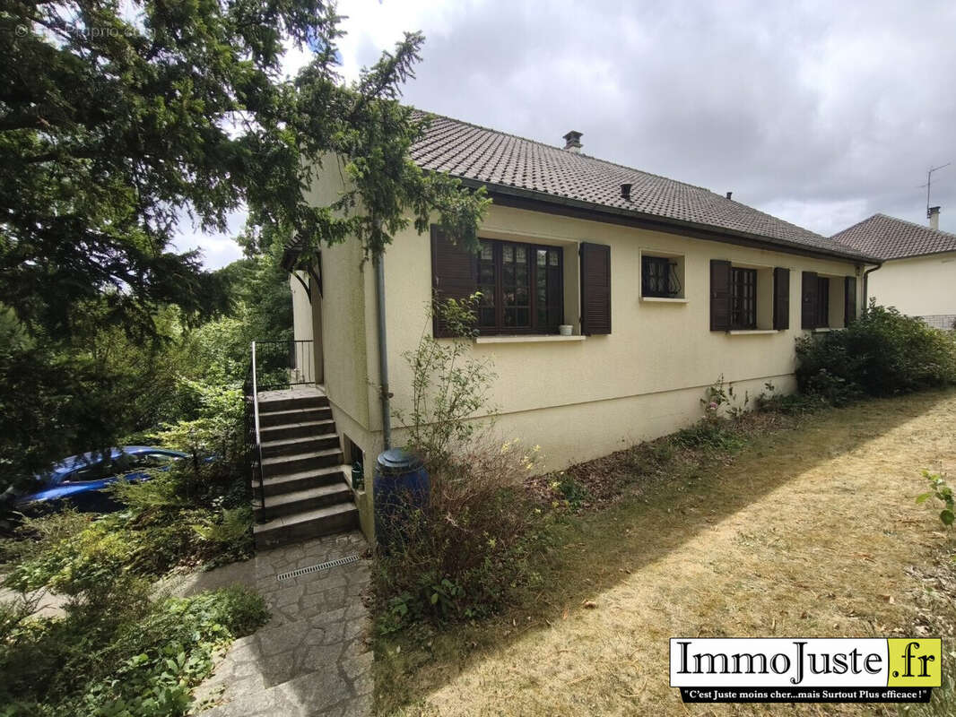 Maison à LEVIS-SAINT-NOM