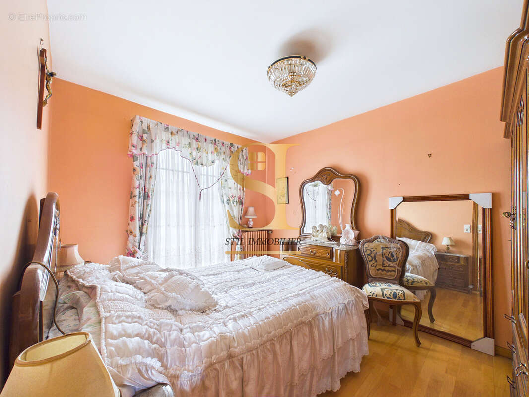 Maison 212 m² à Leuville-Sur-Orge  - photo 8