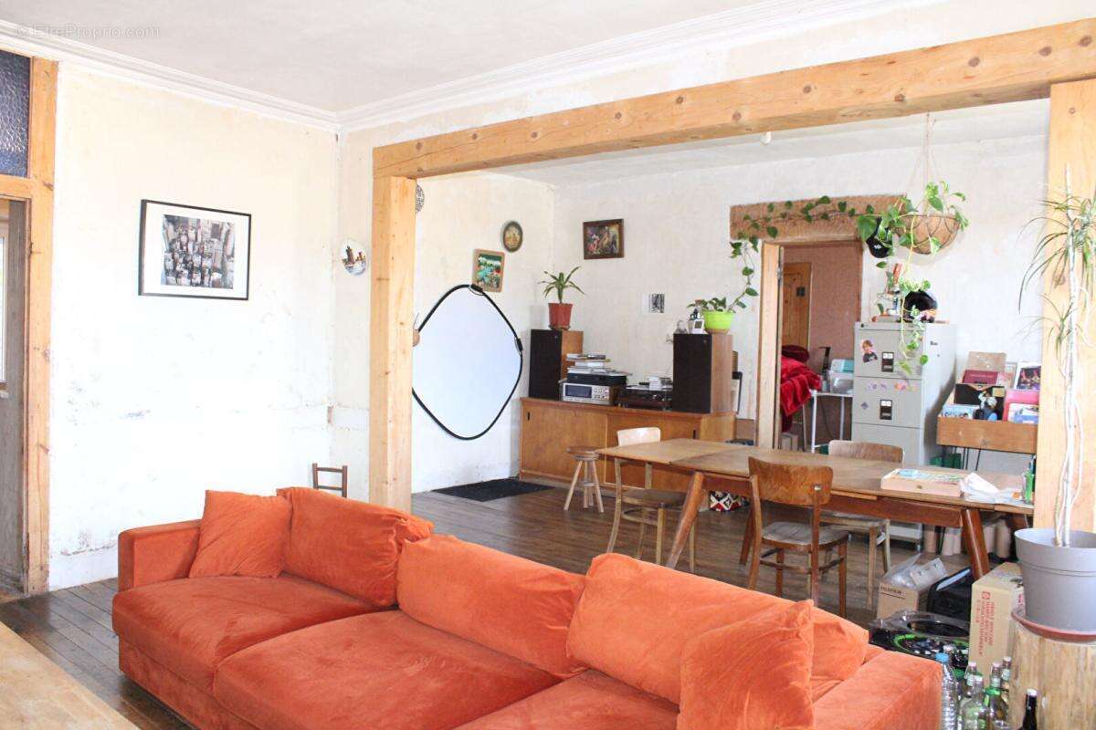 Maison  avec jardin , garage et appartement indépendant - photo 5