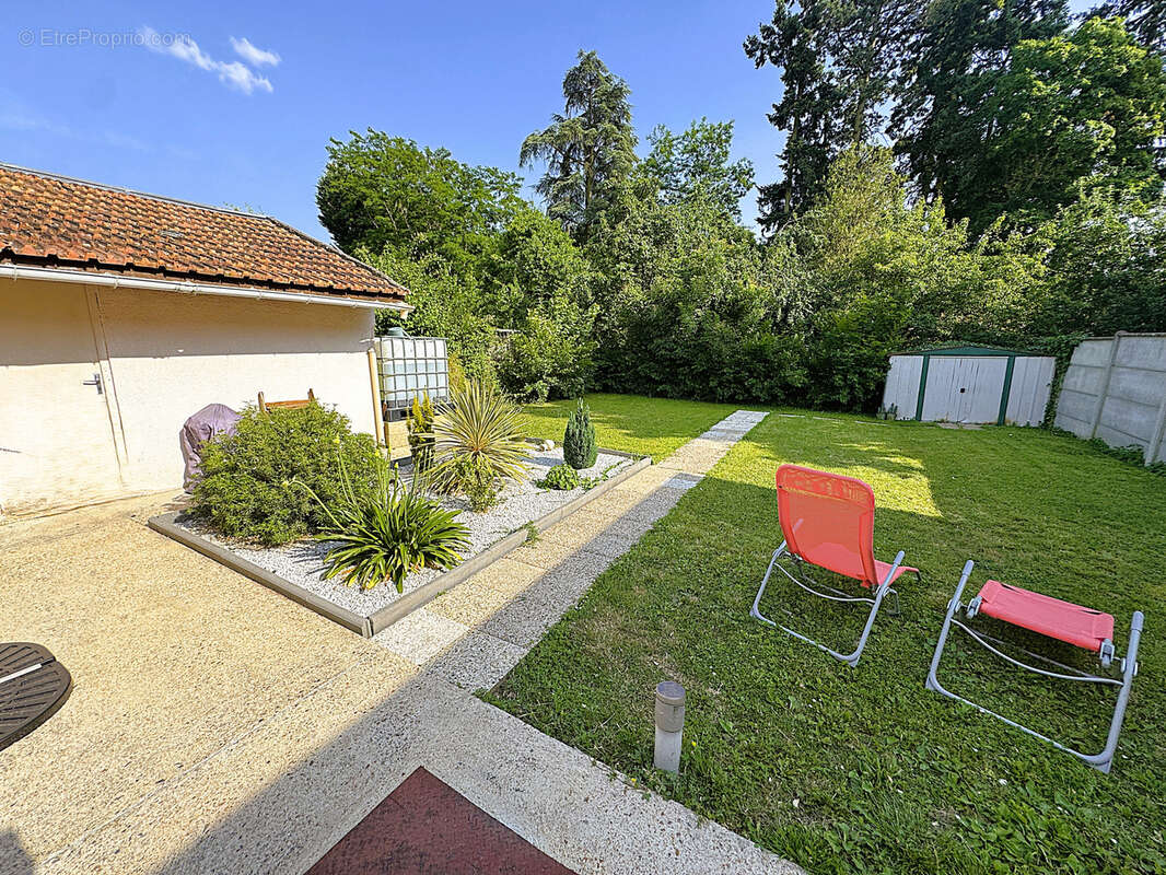 Maison à BEAUVILLIERS