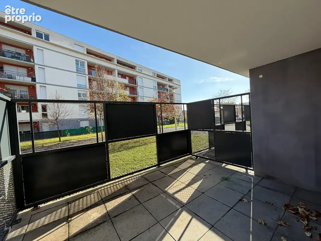 Appartement 5 pièces de 94 m² avec double terrasse et parking - Secteur Bartholdi - photo 4