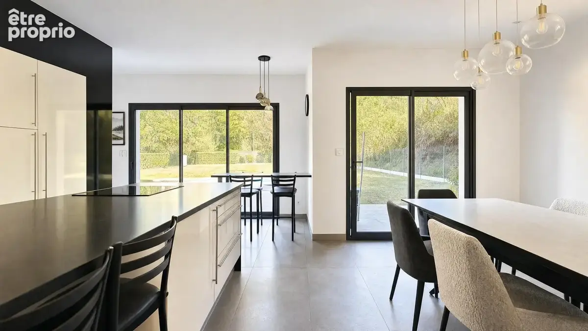 Villa d'architecte 4 chambres 180m2 avec piscine sur 1 692 m², quartier de la Bellerie - photo 7