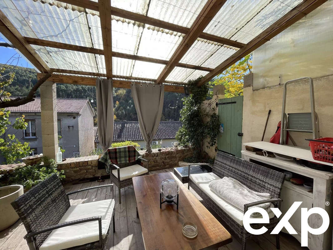 Maison à ROBIAC-ROCHESSADOULE