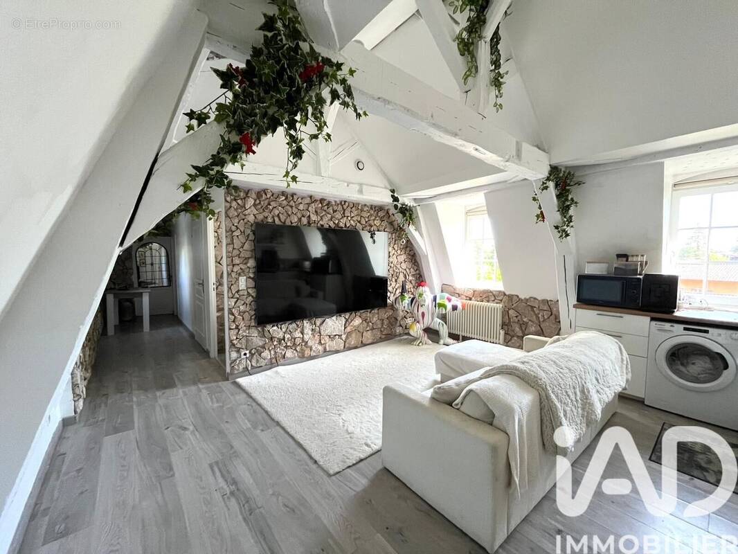 Photo 1 - Appartement à SAINT-CYR-AU-MONT-D'OR