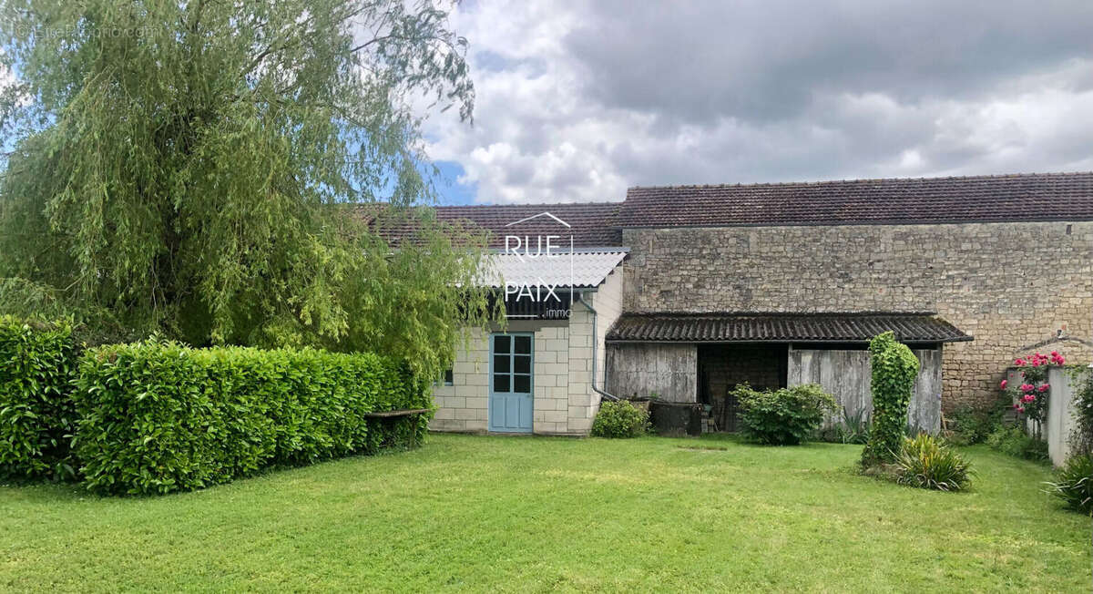 Maison à LA CRECHE