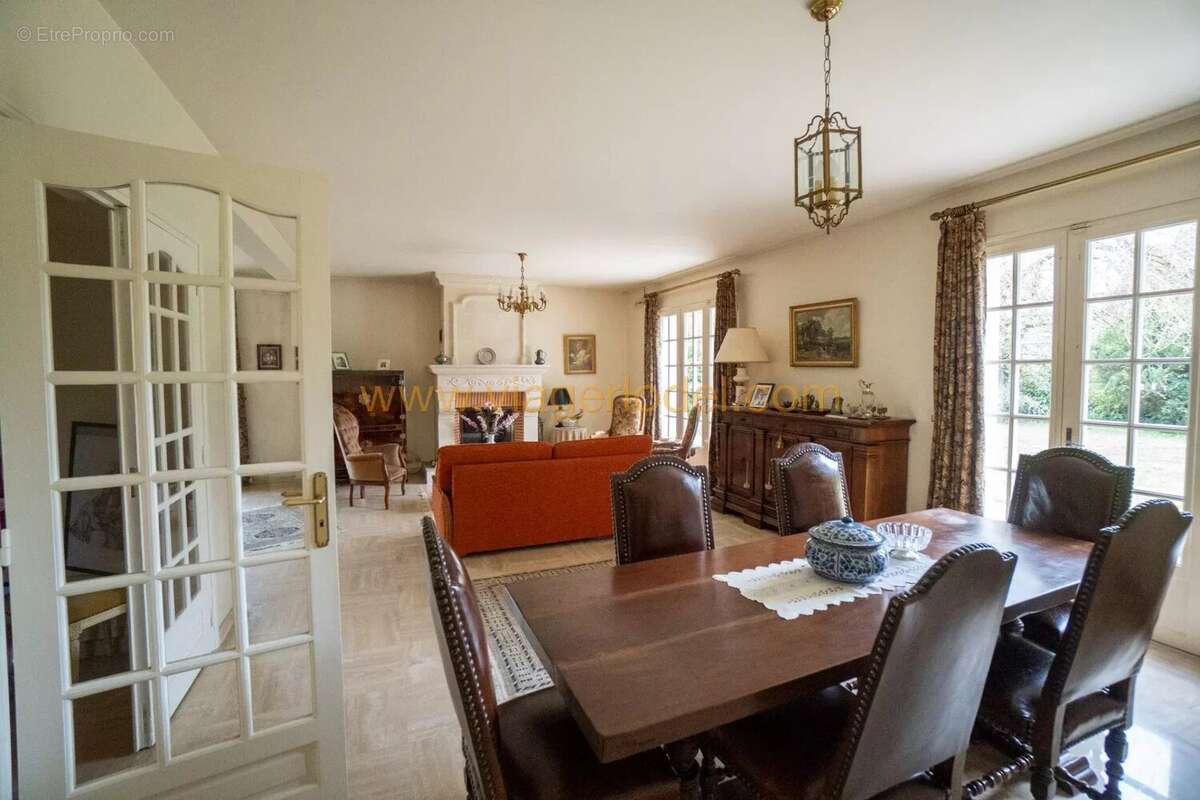 Maison à LONGPONT-SUR-ORGE